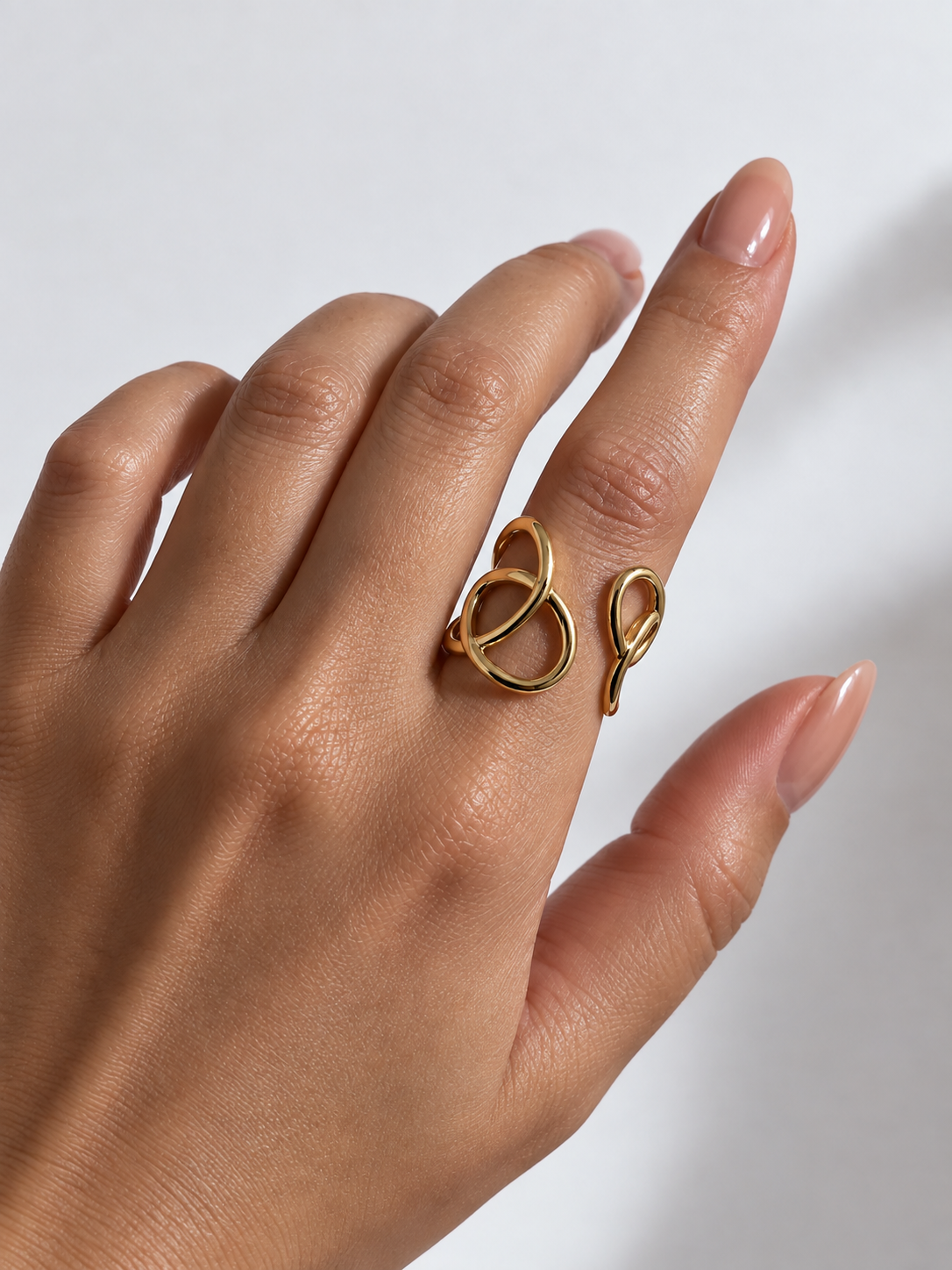 The Loopy Ring