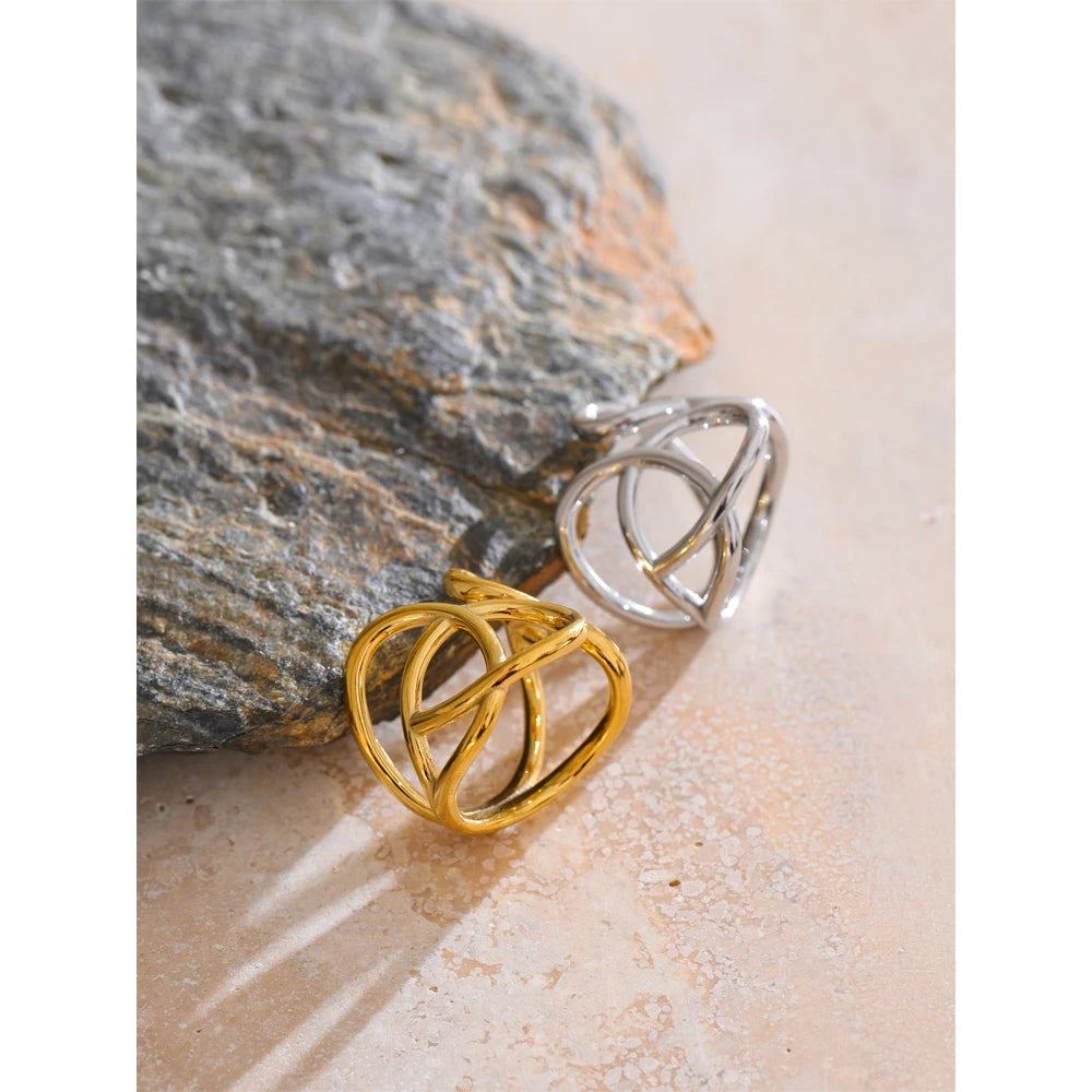 The Loopy Ring