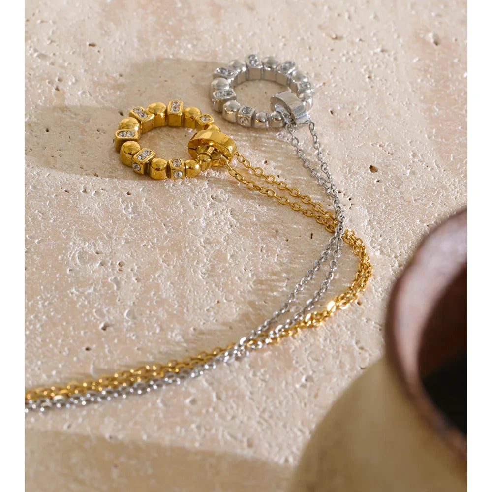 The Amara Necklace