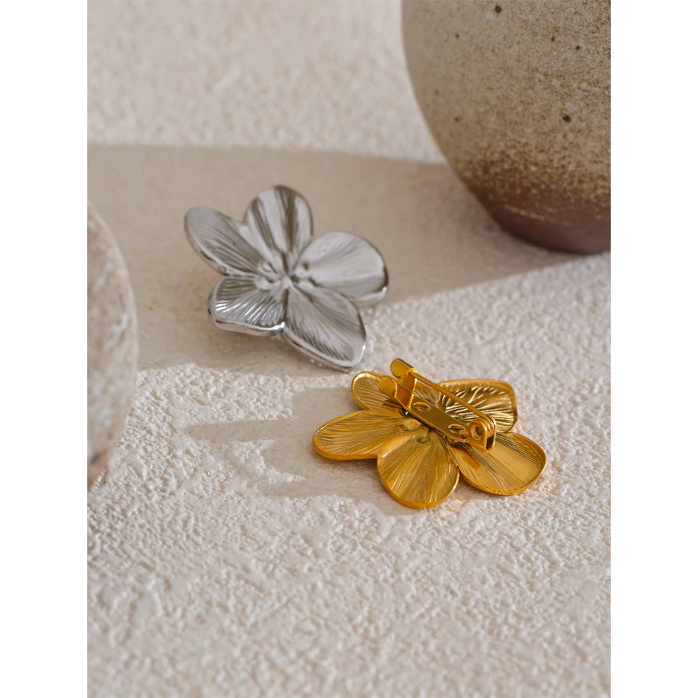 The Blossom Brooch