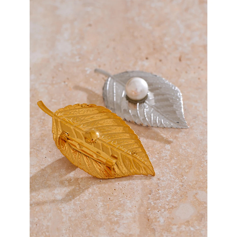 The Laurel Brooch