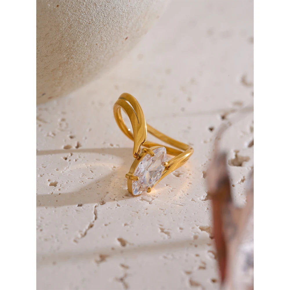Yade Ring