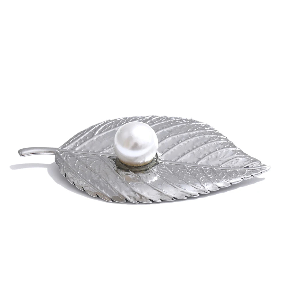 The Laurel Brooch