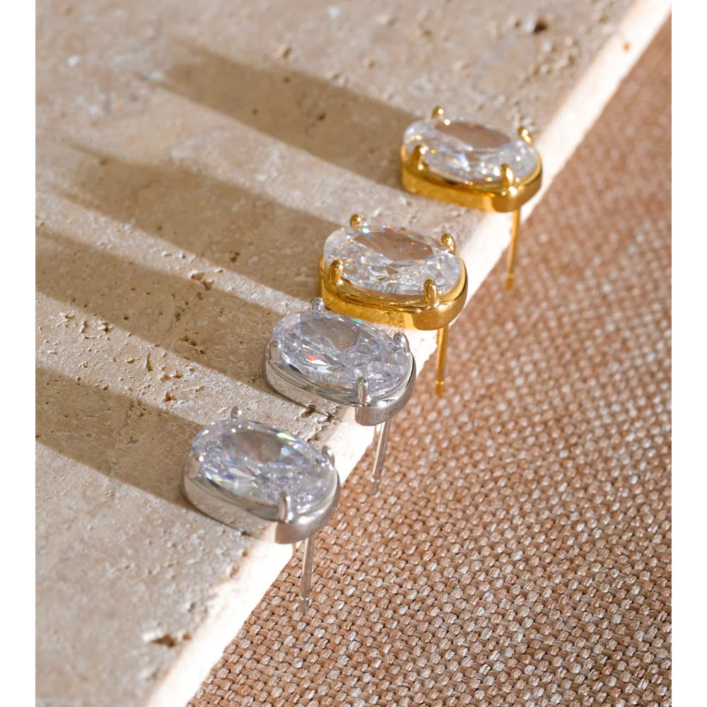 The Élodie Studs