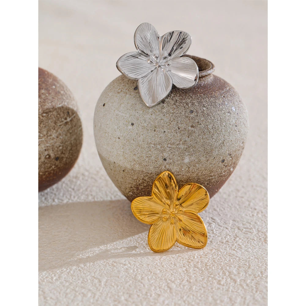 The Blossom Brooch