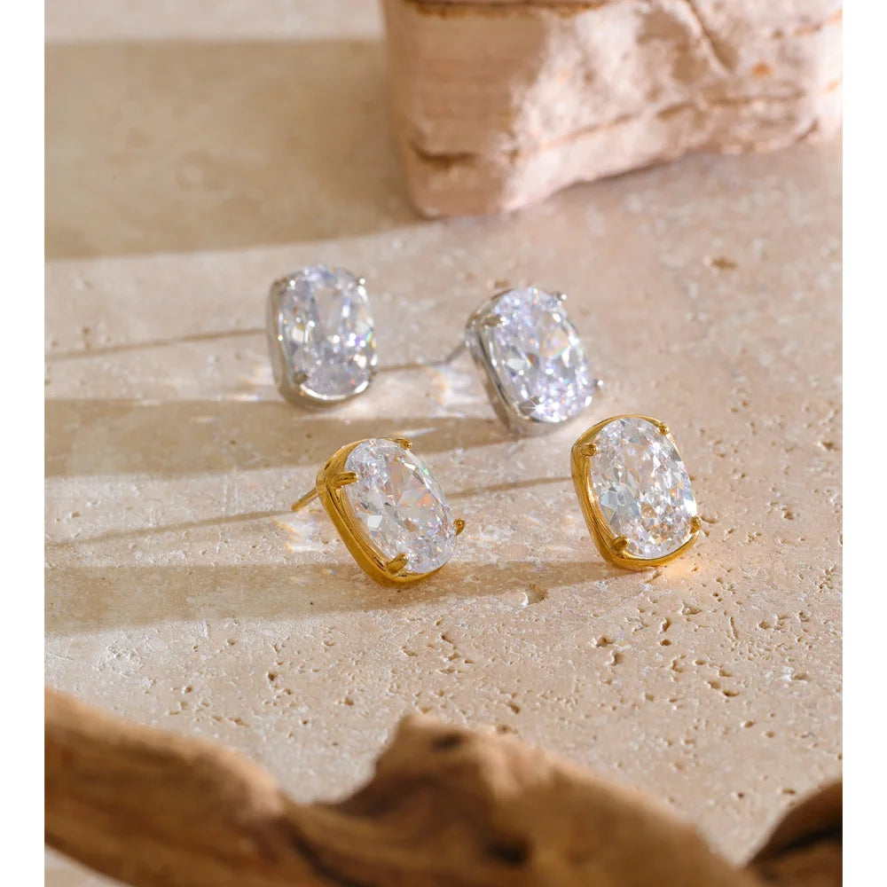 The Élodie Studs
